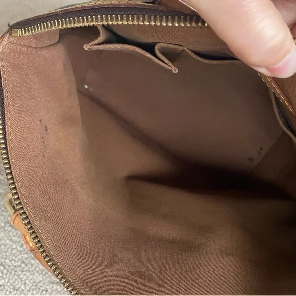 Authentic Louis Vitton 2006 Lockit handbag - Picture 4 of 8